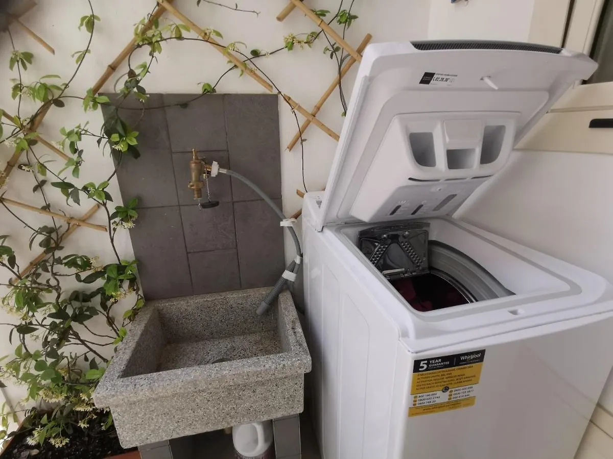Hotel Kosié - il comfort di classe con due matrimoniali e due bagni indipendenti Palermo 0*,